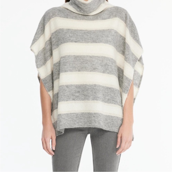 M Made in Italy Pullover Poncho Grey and White Stripes Size S Like New - Picture 1 of 7